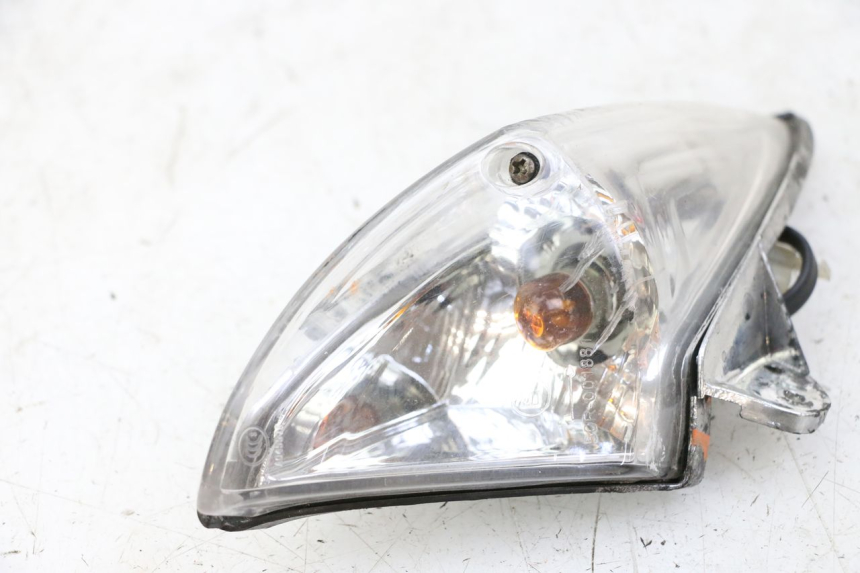 photo de INTERMITENTE DELANTERO DERECHO PEUGEOT CITYSTAR 50 (2013 - 2017)