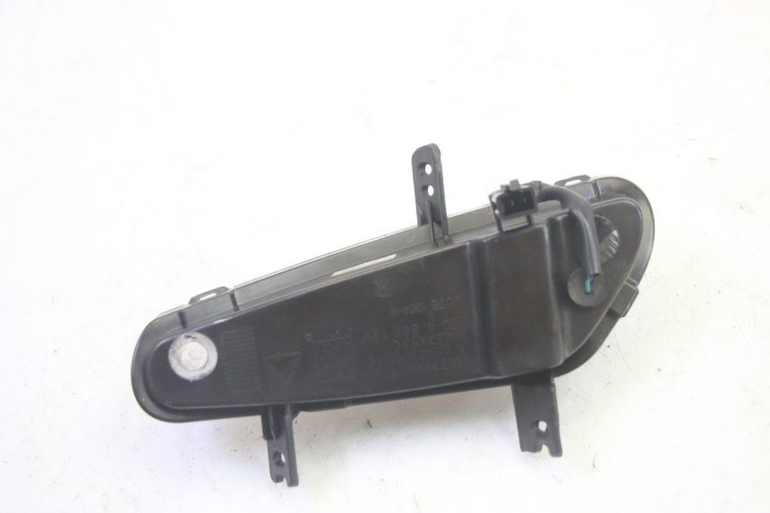 photo de INTERMITENTE DELANTERO DERECHO PEUGEOT DJANGO 4T 50 (2014 - 2019) - Primer plano técnico