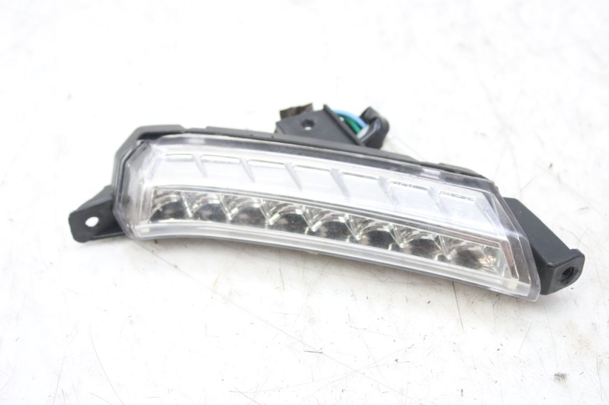 photo de INTERMITENTE DELANTERO DERECHO WAYSCRAL E-SPEED 1 (2022 - 2024)