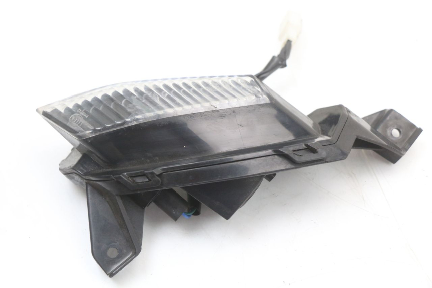 photo de DELANTERO DERECHO INTERMITENTE LONGJIA EASY MAX 125 (2020 - 2024)