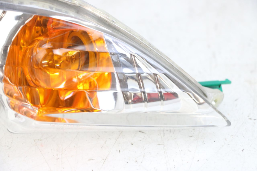 photo de DELANTERO DERECHO INTERMITENTE MBK FLAME X 125 (2007 - 2016) - Estado de la superficie y material
