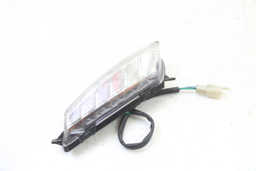photo de DELANTERO DERECHO INTERMITENTE VENESI FLY RETRO 4T 50 (2020 - 2025)
