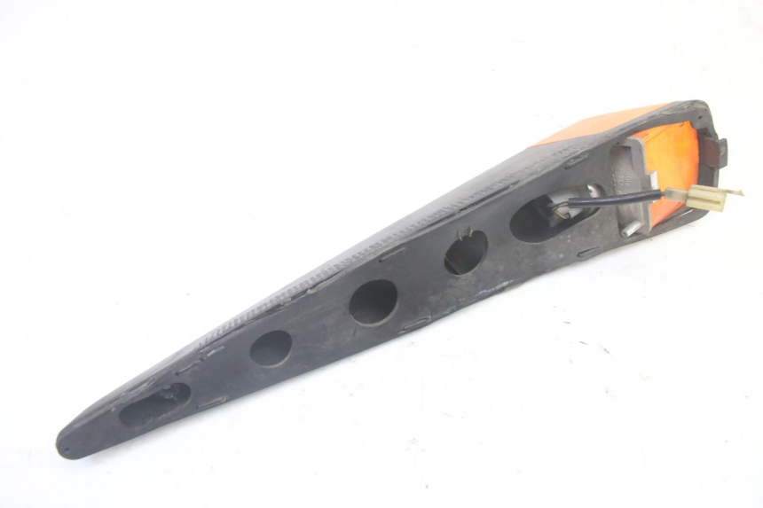 photo de DELANTERO DERECHO INTERMITENTE KAWASAKI GPZ RX 1000 (1986 - 1988) - Estado de la superficie y material