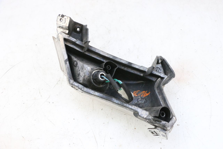 photo de DELANTERO DERECHO INTERMITENTE JM MOTORS GTS 125 (2015 - 2019) - Primer plano técnico