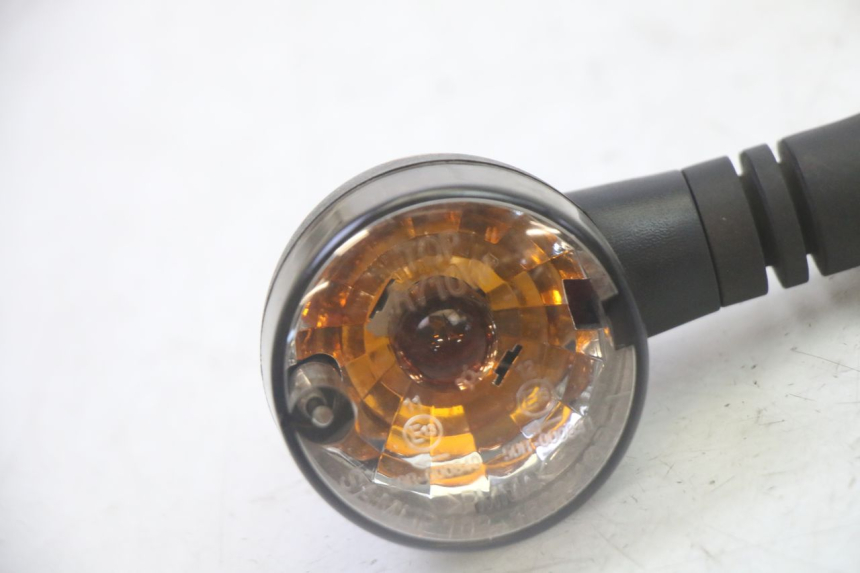 photo de DELANTERO DERECHO INTERMITENTE DAELIM HISTORY 125 (2001 - 2002) - Detalle de la pieza