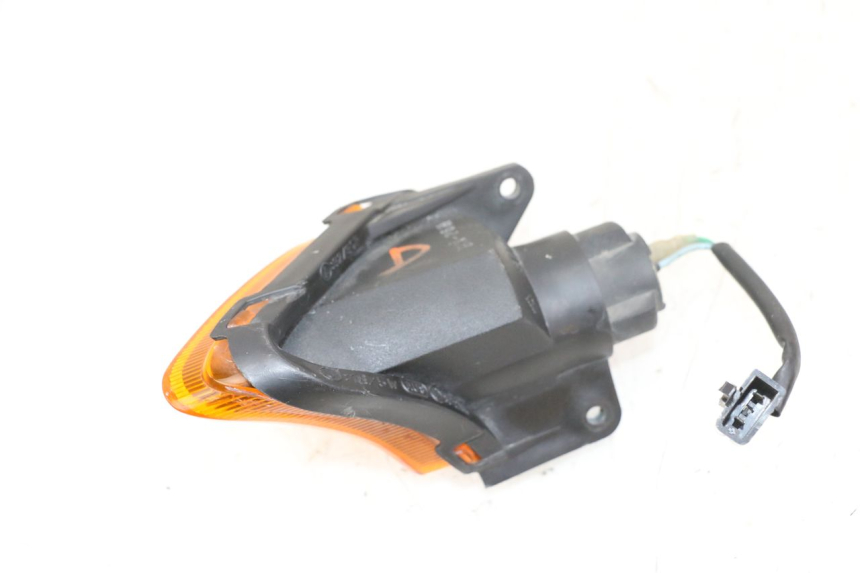 photo de DELANTERO DERECHO INTERMITENTE HONDA CBR F 1000 (1993 - 1996)