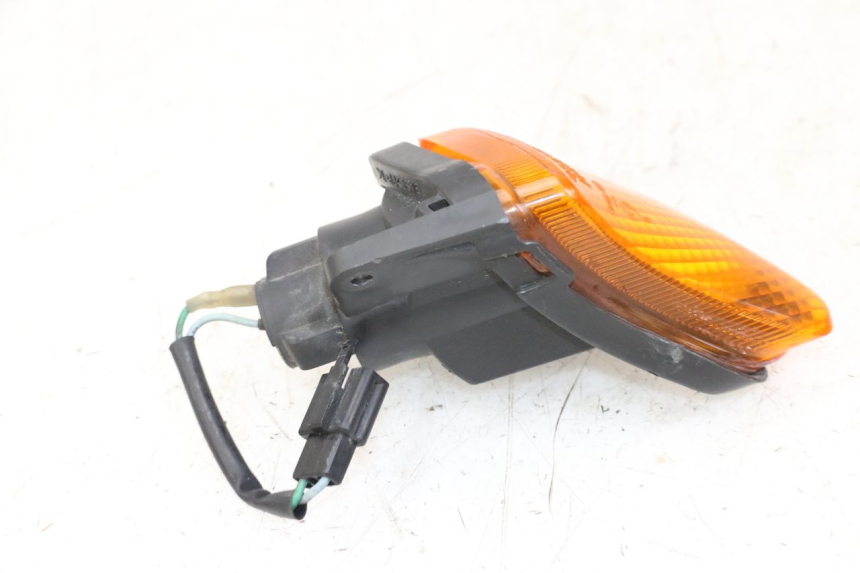 photo de DELANTERO DERECHO INTERMITENTE HONDA CBR F 1000 (1993 - 1996)