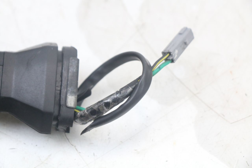 photo de INTERMITENTE DELANTERO DERECHO KAWASAKI VERSYS ABS 650 (2015 - 2018)
