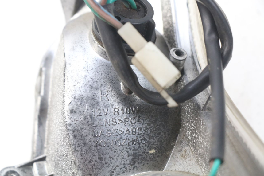 photo de DELANTERO DERECHO INTERMITENTE KYMCO LIKE 4T 50 (2009 - 2018)