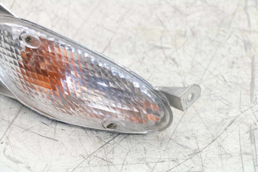 photo de DELANTERO DERECHO INTERMITENTE KYMCO SPACER 50 (1998 - 2009) - Otra perspectiva