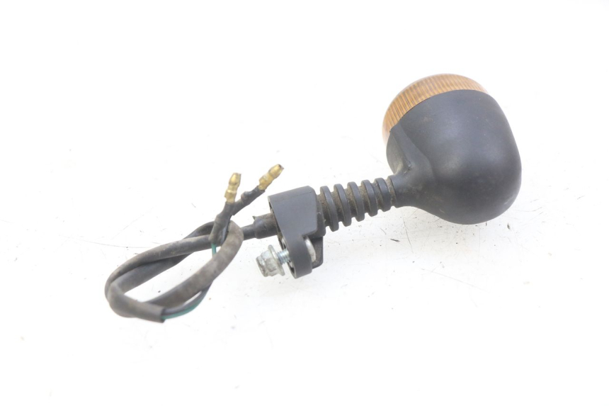 photo de DELANTERO DERECHO INTERMITENTE RIEJU MRT 50 (2009 - 2017) - Otra perspectiva