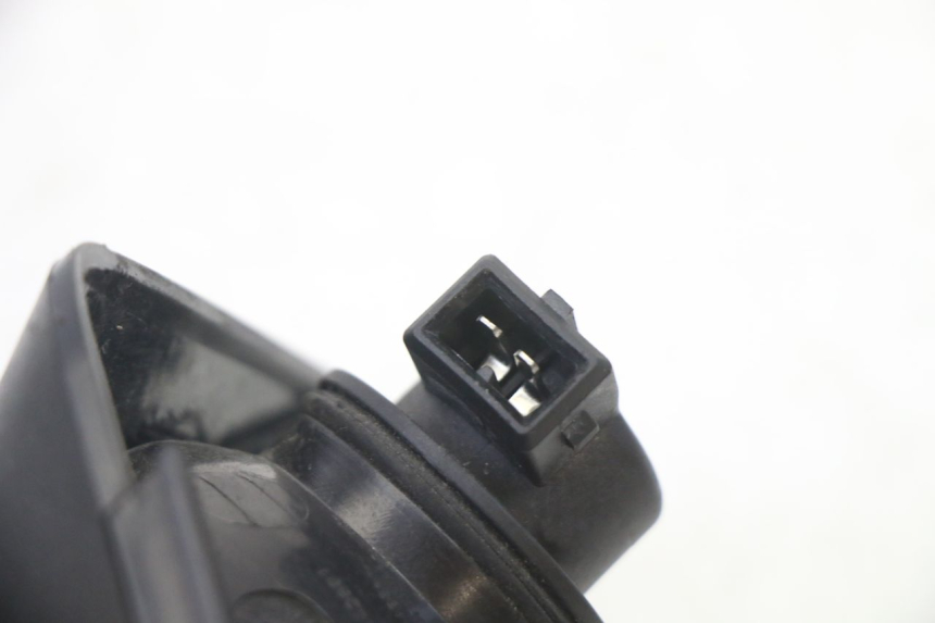photo de DELANTERO DERECHO INTERMITENTE PIAGGIO NRG POWER PUREJET 50 (2018 - 2021)