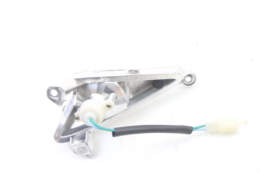 photo de DELANTERO DERECHO INTERMITENTE SYM ORBIT III 3 4T 50 (2021 - 2025)