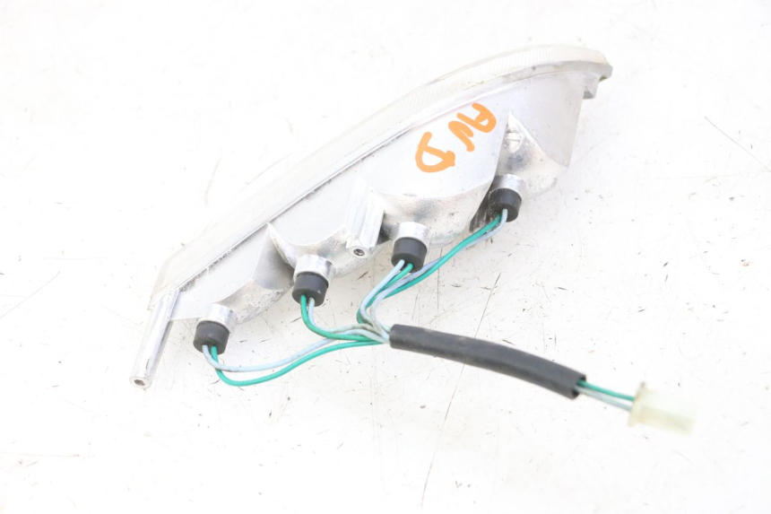 photo de DELANTERO DERECHO INTERMITENTE PEUGEOT VIVACITY 125 (2010 - 2017)