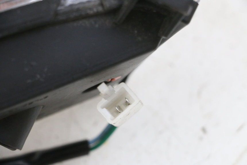 photo de DELANTERO DERECHO INTERMITENTE EFUN PUSA 1 - Detalle de la pieza