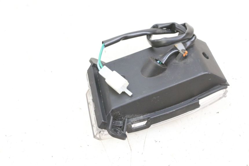 photo de DELANTERO DERECHO INTERMITENTE EFUN PUSA 1 - Primer plano técnico