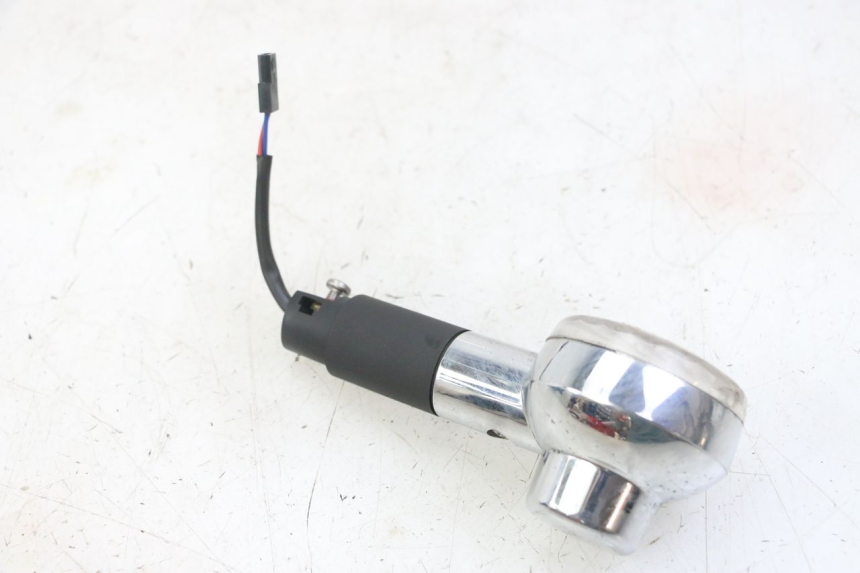 photo de DELANTERO DERECHO INTERMITENTE APRILIA SCARABEO GT TOURING 125 (1999 - 2005)