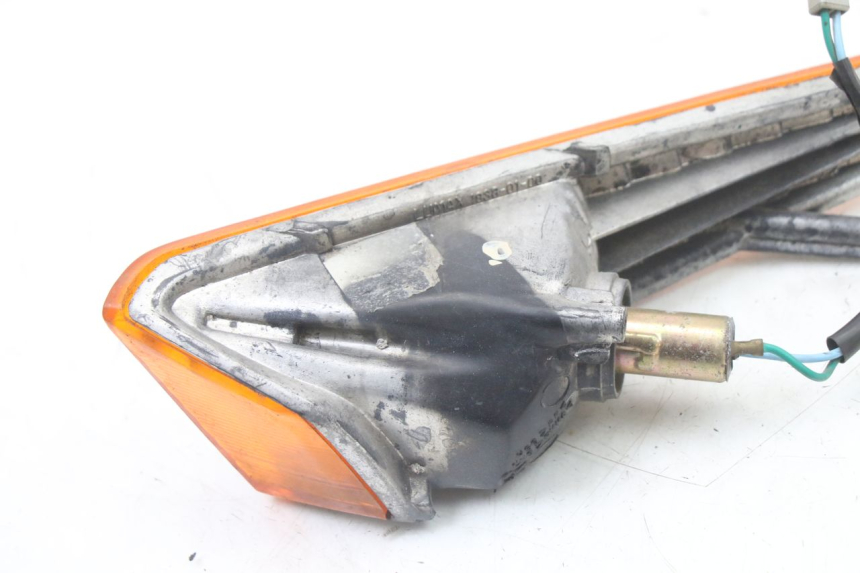 photo de INTERMITENTE DELANTERO DERECHO HONDA SCV LEAD 100 (2003 - 2007)