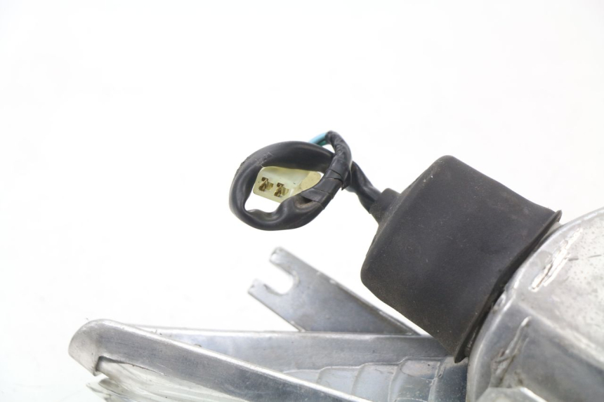 photo de DELANTERO DERECHO INTERMITENTE HONDA SES DYLAN 125 (2002 - 2006)