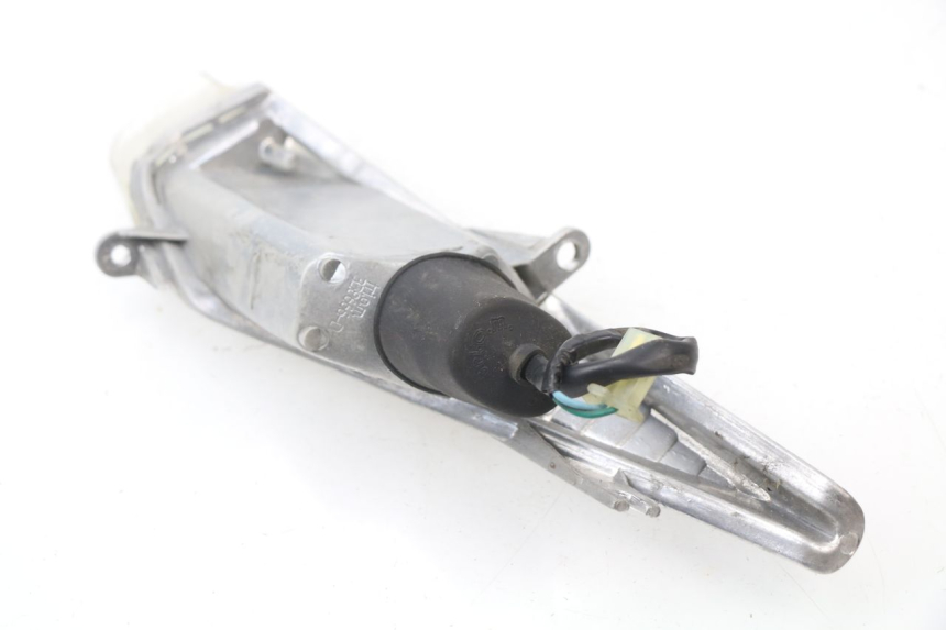 photo de DELANTERO DERECHO INTERMITENTE HONDA SES DYLAN 125 (2002 - 2006)