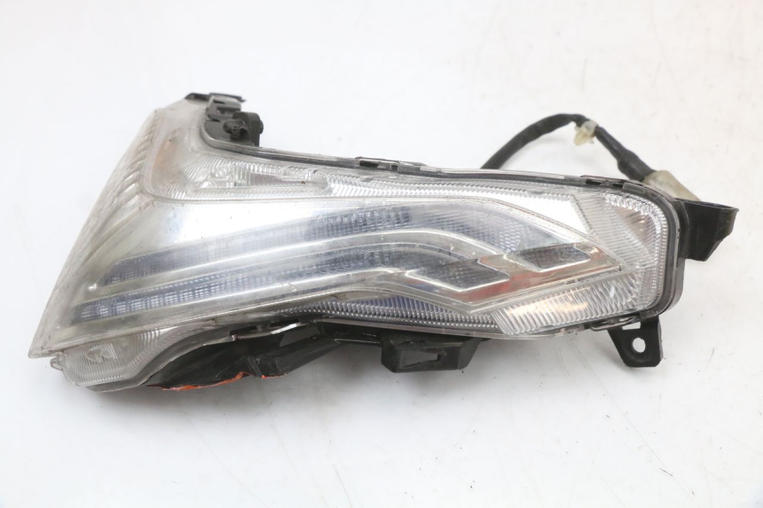 photo de DELANTERO DERECHO INTERMITENTE HONDA SH ABS 125 (2012 - 2017)