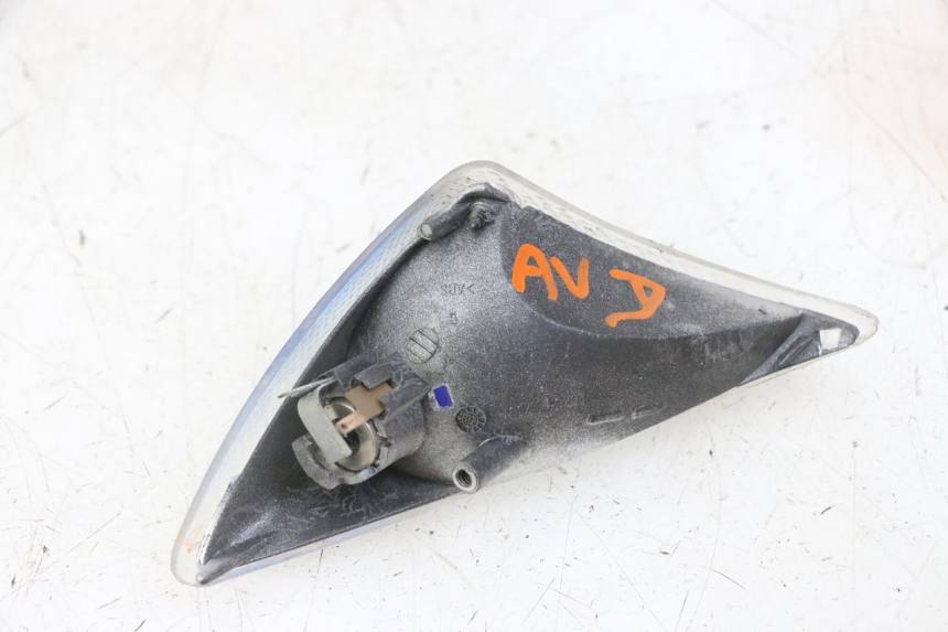 photo de DELANTERO DERECHO INTERMITENTE PEUGEOT SPEEDFIGHT 2 LC 50 (2000 - 2009)