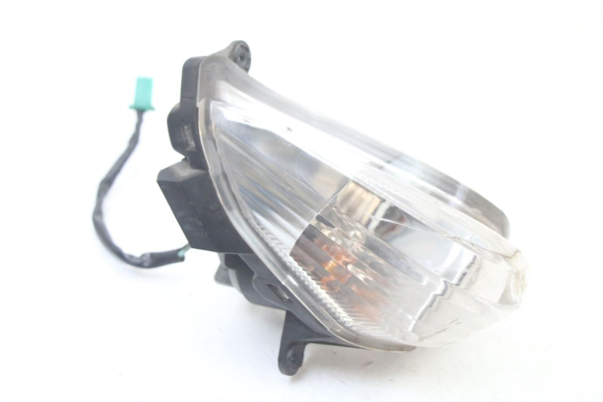 photo de DELANTERO DERECHO INTERMITENTE SUZUKI BURGMAN 125 (2015 - 2017)