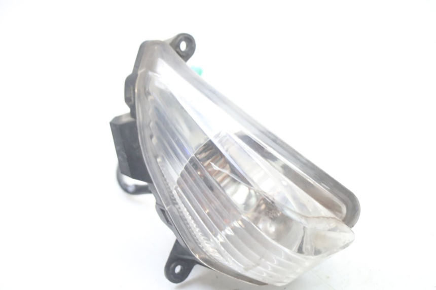 photo de DELANTERO DERECHO INTERMITENTE SUZUKI BURGMAN 125 (2015 - 2017)