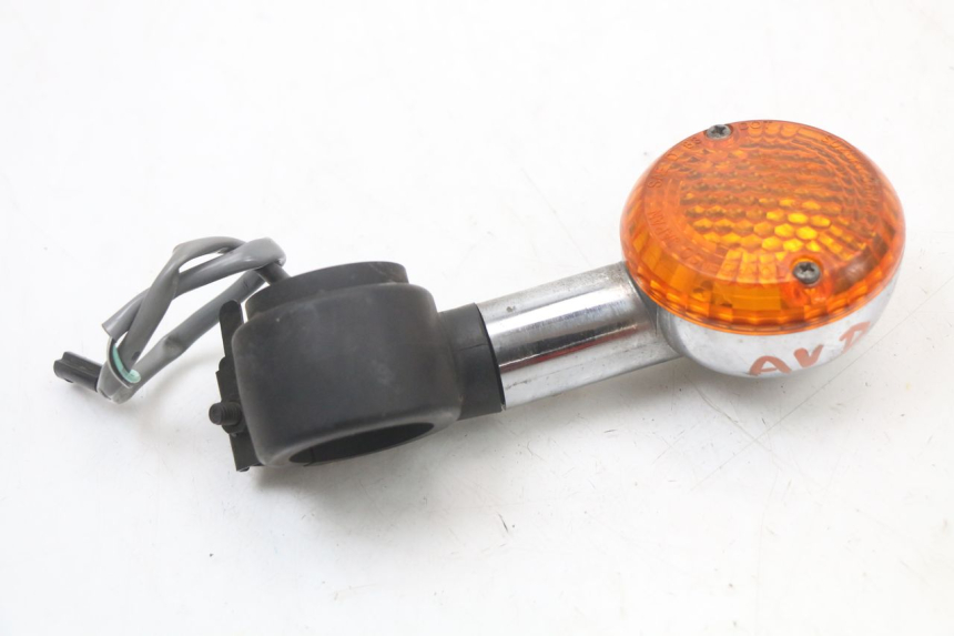 photo de DELANTERO DERECHO INTERMITENTE SUZUKI VL INTRUDER 125 (2004 - 2007)
