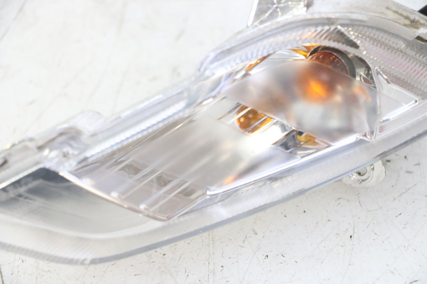 photo de DELANTERO DERECHO INTERMITENTE PEUGEOT TWEET PRO CARGO 50 (2018 - 2020)