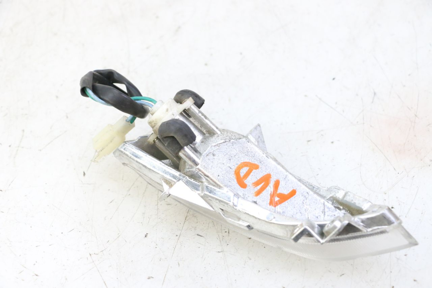 photo de DELANTERO DERECHO INTERMITENTE PEUGEOT TWEET PRO CARGO 50 (2018 - 2020)