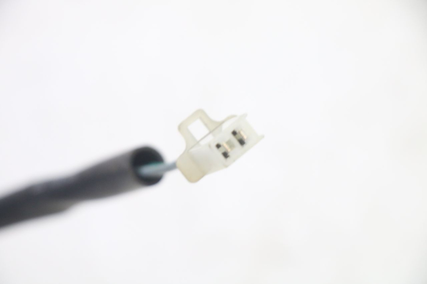 photo de DELANTERO DERECHO INTERMITENTE PEUGEOT VIVACITY NEW 4T 50 (2008 - 2017) - Estado de la superficie y material