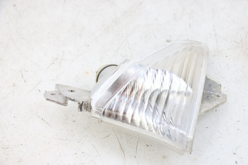 photo de DELANTERO DERECHO INTERMITENTE YAMAHA X-MAX XMAX 125 (2010 - 2013) - Detalle de la pieza