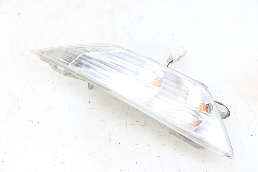 photo de INTERMITENTE DELANTERO DERECHO PIAGGIO X8 125 (2004 - 2007) - Vista principal