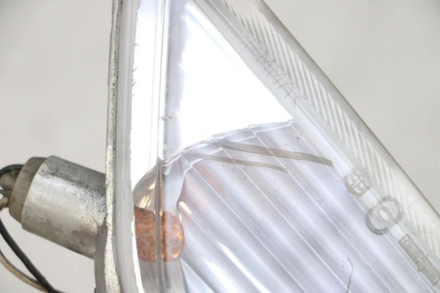 photo de INTERMITENTE DELANTERO DERECHO PIAGGIO X8 125 (2004 - 2007) - Detalle de la pieza