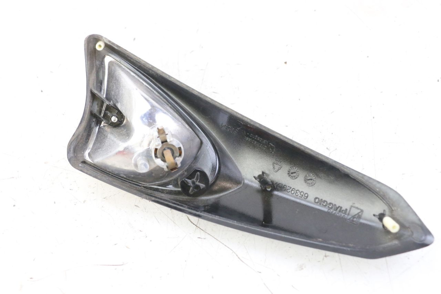 photo de INTERMITENTE DELANTERO DERECHO PIAGGIO XEVO - X EVO 125 (2007 - 2016)