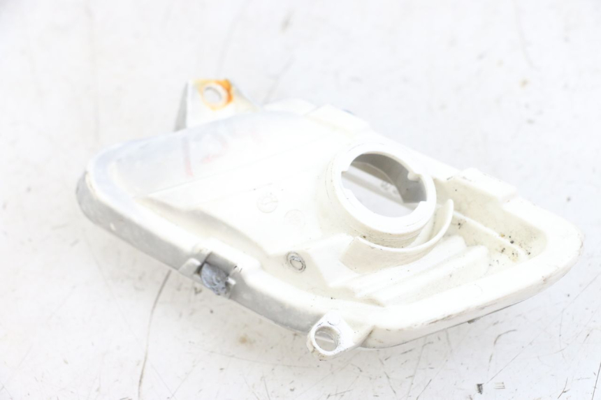 photo de INTERMITENTE DELANTERO DERECHO YAMAHA XMAX X-MAX 125 (2006 - 2009)