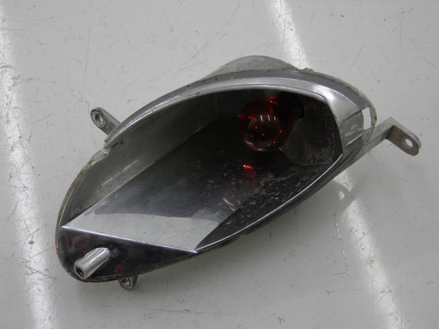 photo de DELANTERO DERECHO INTERMITENTE YAMAHA YP MAJESTY 125 (2002 - 2006)