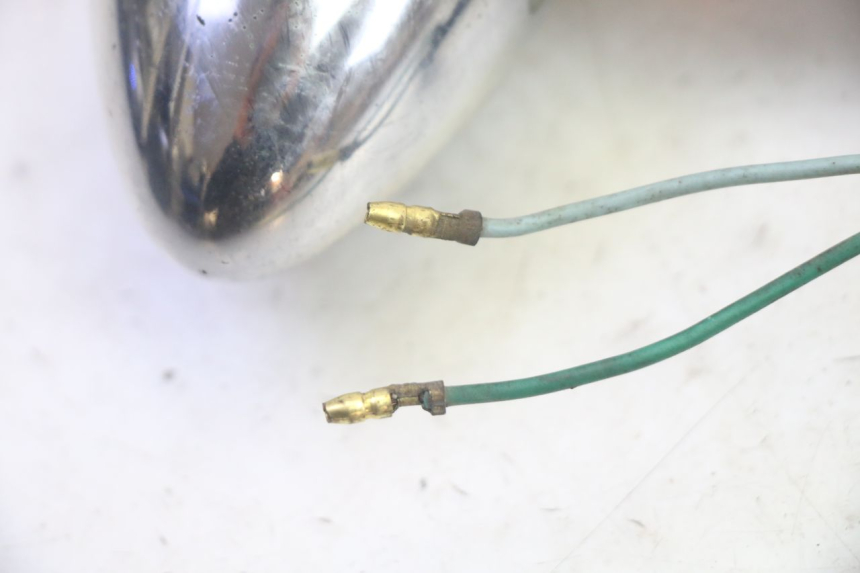 photo de DELANTERO DERECHO INTERMITENTE KYMCO ZING 125 (1997 - 2003) - Primer plano técnico