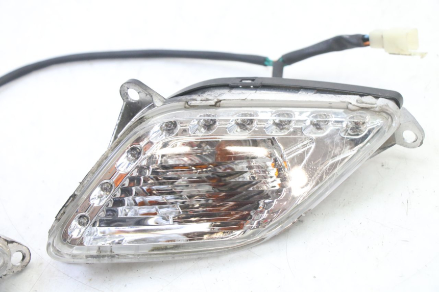 photo de INTERMITENTE DELANTERO SYM FIDDLE 3 III 125 (2014 - 2020)