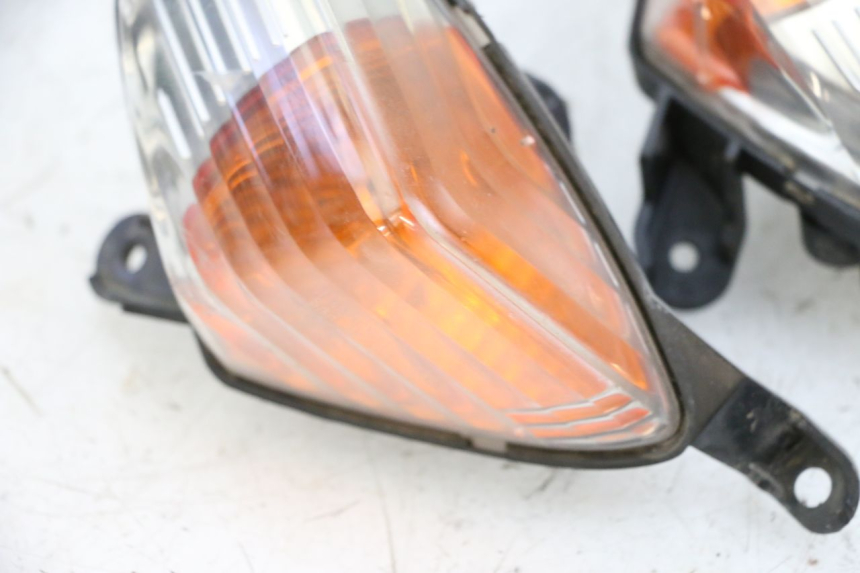 photo de DELANTERO INTERMITENTE YAMAHA FJR ABS 1300 (2006 - 2012) - Recambio usado revisado