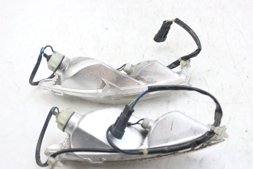 photo de INTERMITENTE DELANTERO PIAGGIO FLY 4T 50 (2013 - 2017)