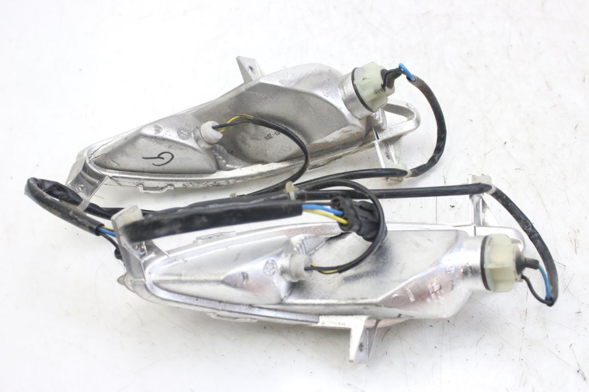 photo de INTERMITENTE DELANTERO PIAGGIO FLY 4T 50 (2013 - 2017)