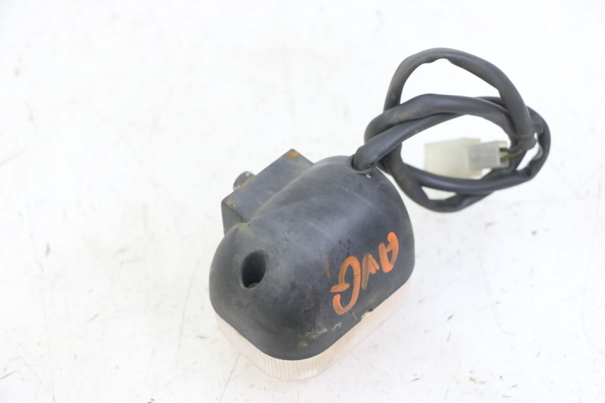 photo de DELANTERO IZQUIERDO INTERMITENTE MBK BOOSTER SPIRIT NAKED 50 (2004 - 2017)