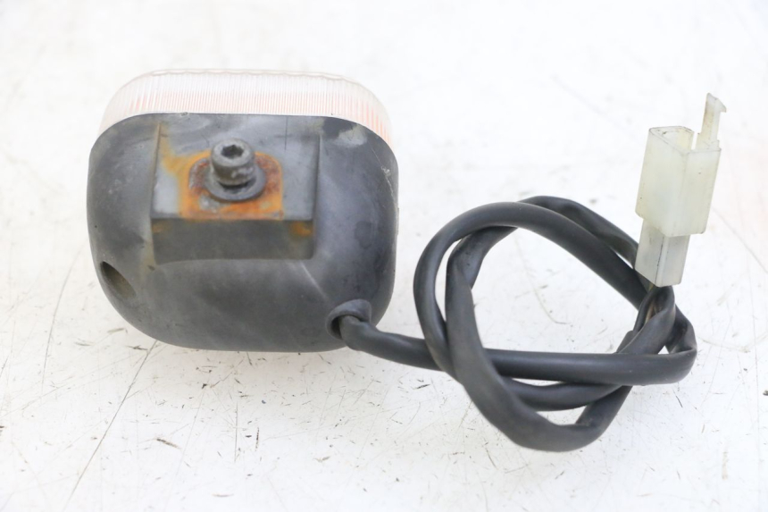 photo de DELANTERO IZQUIERDO INTERMITENTE MBK BOOSTER SPIRIT NAKED 50 (2004 - 2017)