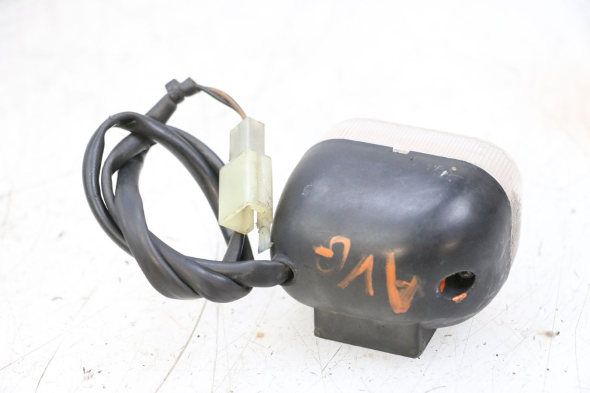 photo de DELANTERO IZQUIERDO INTERMITENTE MBK BOOSTER SPIRIT NAKED 50 (2004 - 2017) - Otra perspectiva