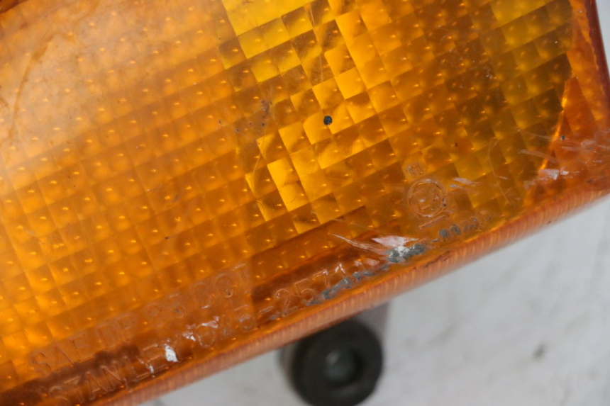 photo de DELANTERO IZQUIERDO INTERMITENTE HONDA CBR F SC25 1000 (1989 - 1992)