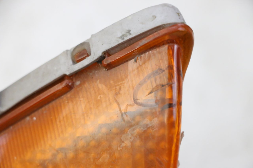 photo de DELANTERO IZQUIERDO INTERMITENTE HONDA CBR F SC25 1000 (1989 - 1992)