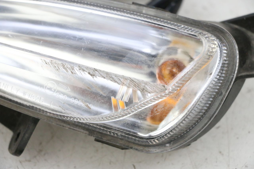 photo de DELANTERO IZQUIERDO INTERMITENTE MBK FLIPPER 115 (2013 - 2017) - Otra vista del artículo