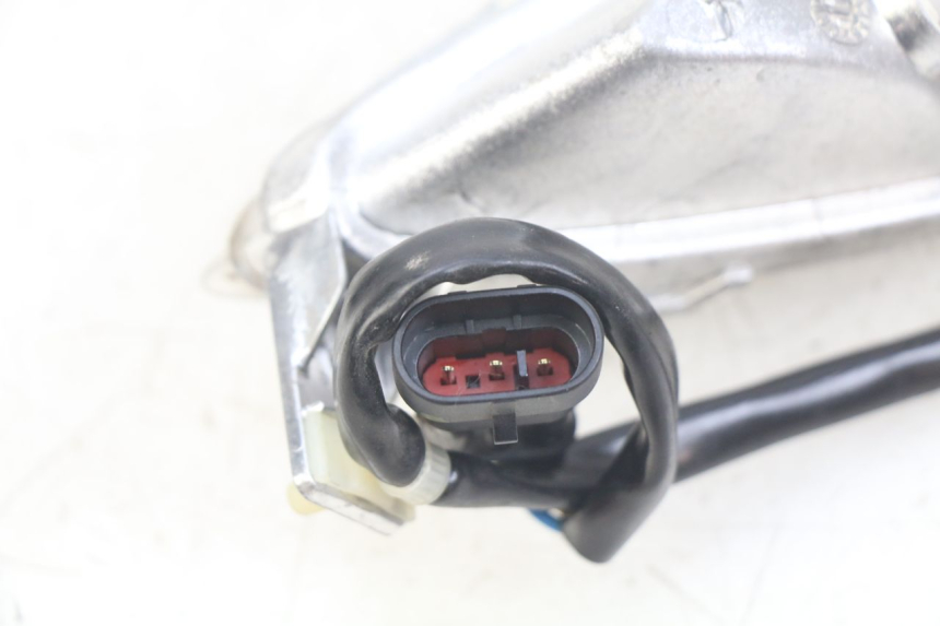 photo de INTERMITENTE DELANTERO IZQUIERDO PIAGGIO FLY 4T 50 (2013 - 2017)